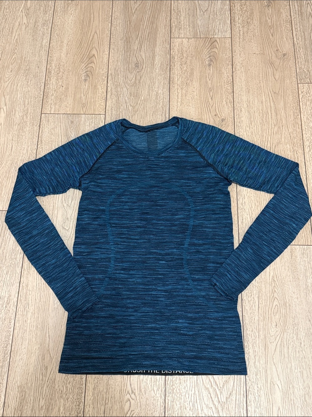Flawed Lululemon athletica long sleeve